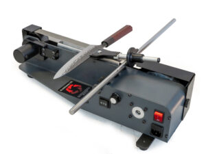 Toycen-Bladesman-Knife-Sharpening-System----With-Damascus-Knife---Operators-Quarter-View